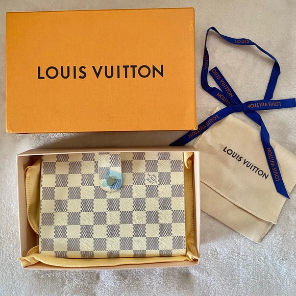 Louis Vuitton Daimer Azur Agenda Planner - Picture 1 of 6